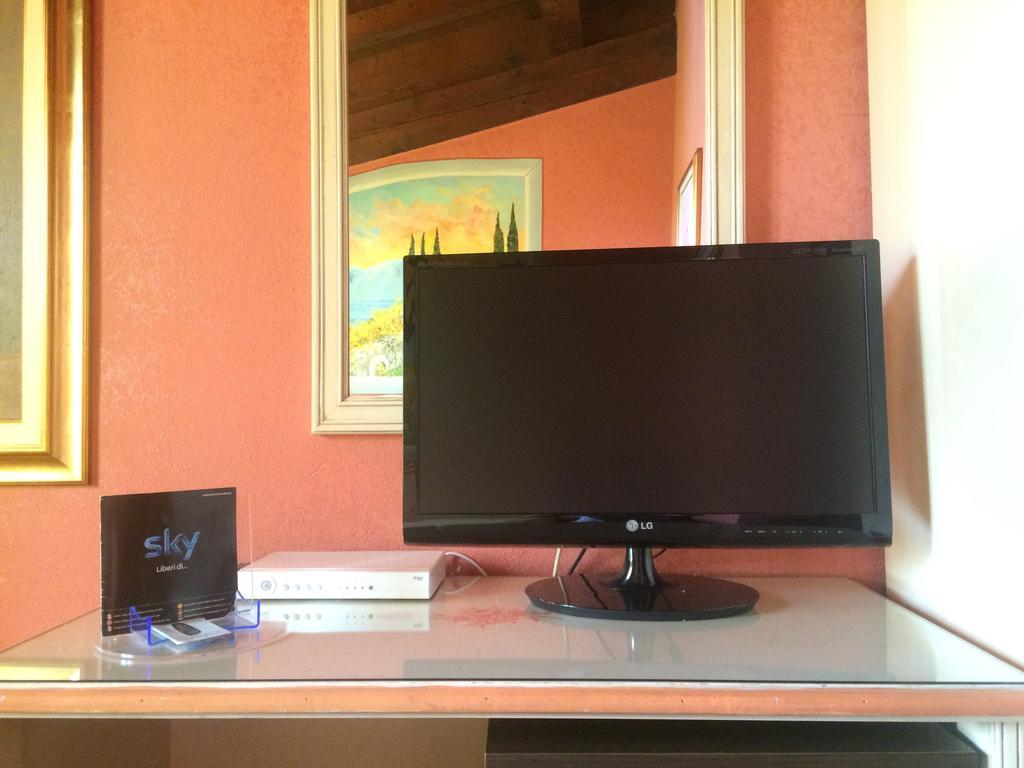 Hotel Bolero Sirmione Room photo
